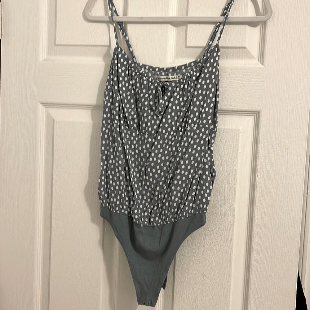Size M - Abercrombie Bodysuit. Worn once
